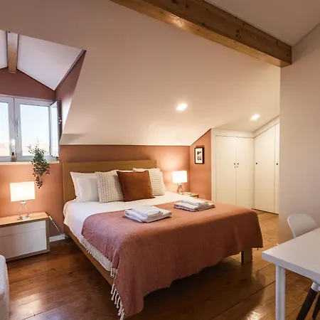 Apartment Sunny 2 Bedroom Balcony & Rooftop Views Lisbon