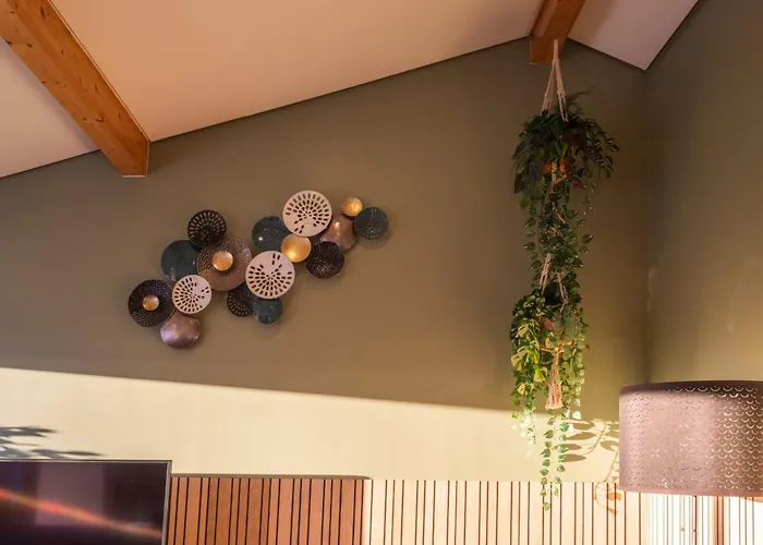 Sunny 2 Bedroom Balcony & Rooftop Views Lisbon