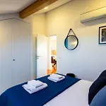 Sunny 2 Bedroom Balcony & Rooftop Views * Lisboa
