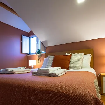 Apartamento Sunny 2 Bedroom Balcony & Rooftop Views *