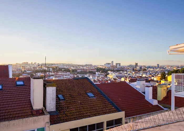 Appartement Sunny 2 Bedroom Balcony & Rooftop Views Lisboa